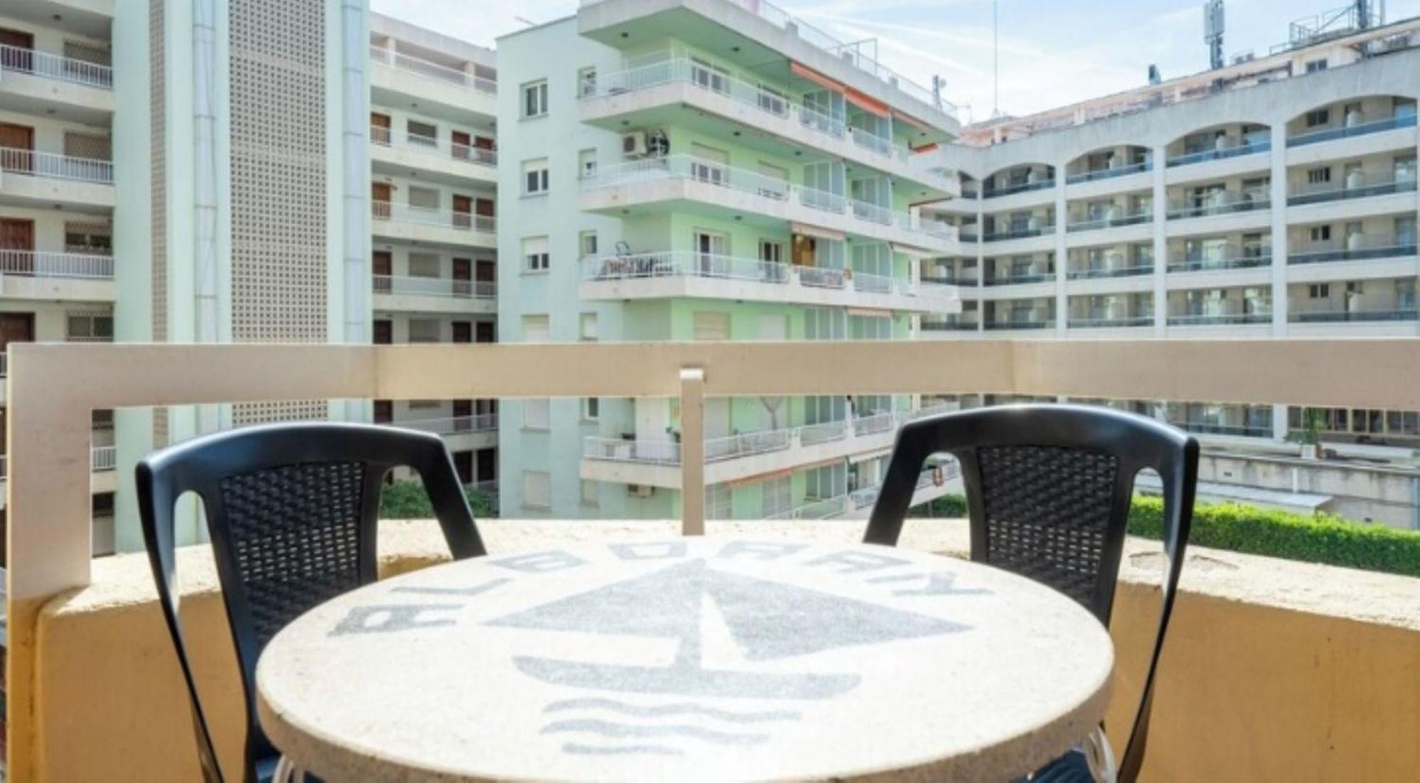 Apartamentos Tss Alboran Salou Exterior photo